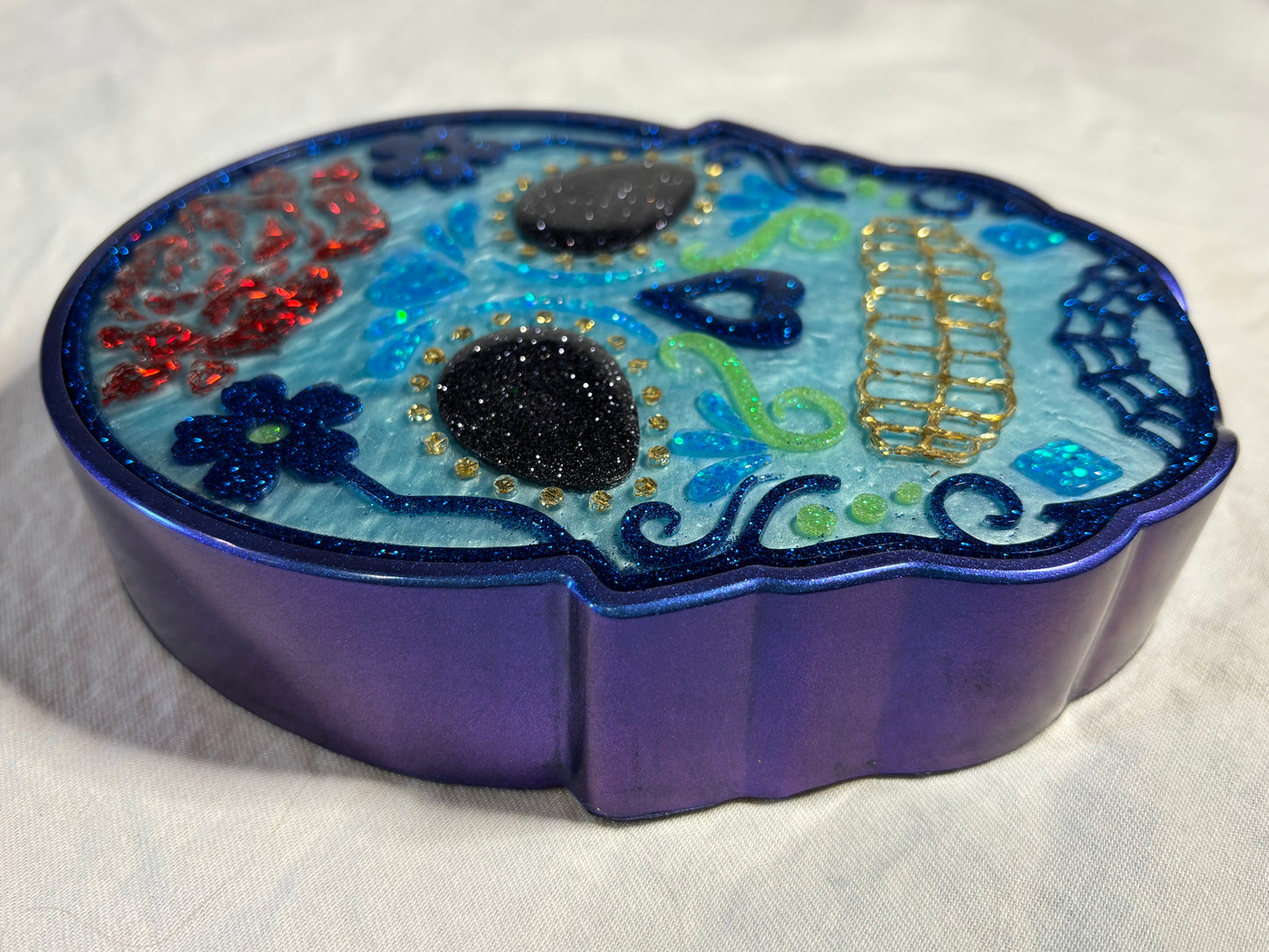 Skull Jewelry Box (metallic chameleon blue)