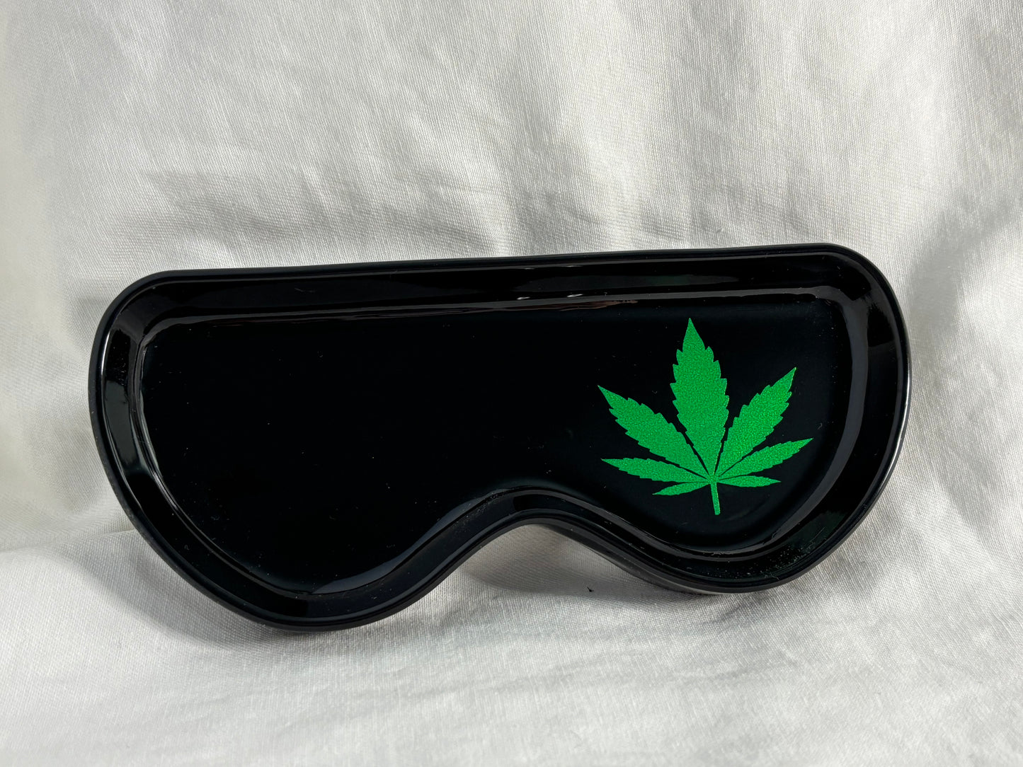 MJ Shades Rest