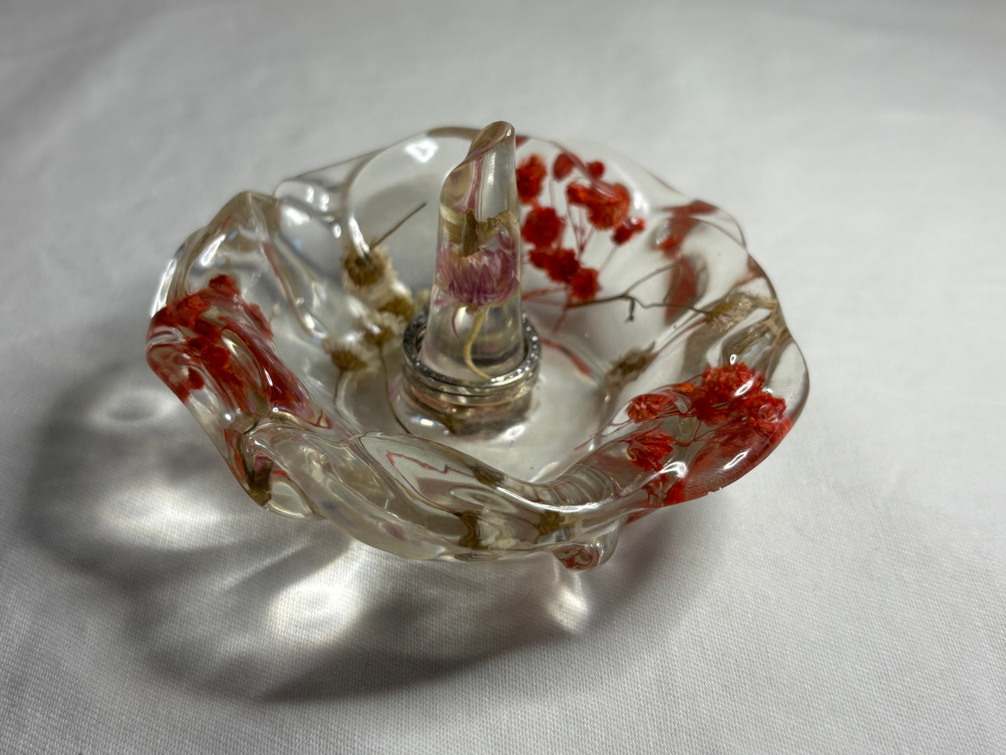 Floral Ring Rest