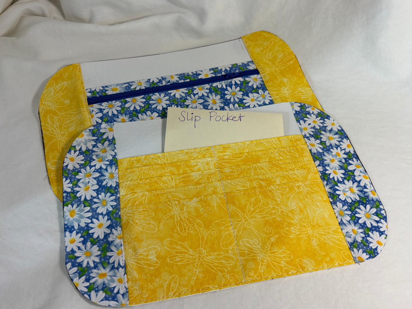 Catalina Cross Body "Daisies"