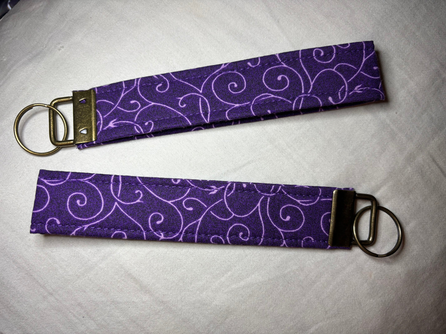 Everyday Keychain "Purple Vines"