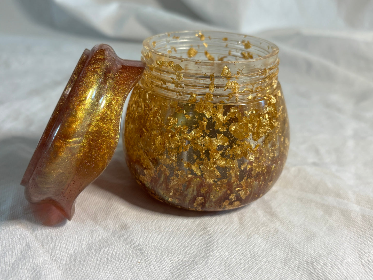 Twist Top  (gold mica and foil flakes)