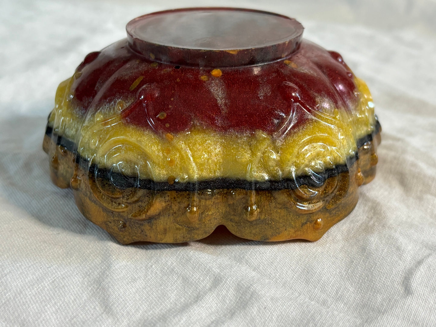 Rose Bowl "Bold Layers"