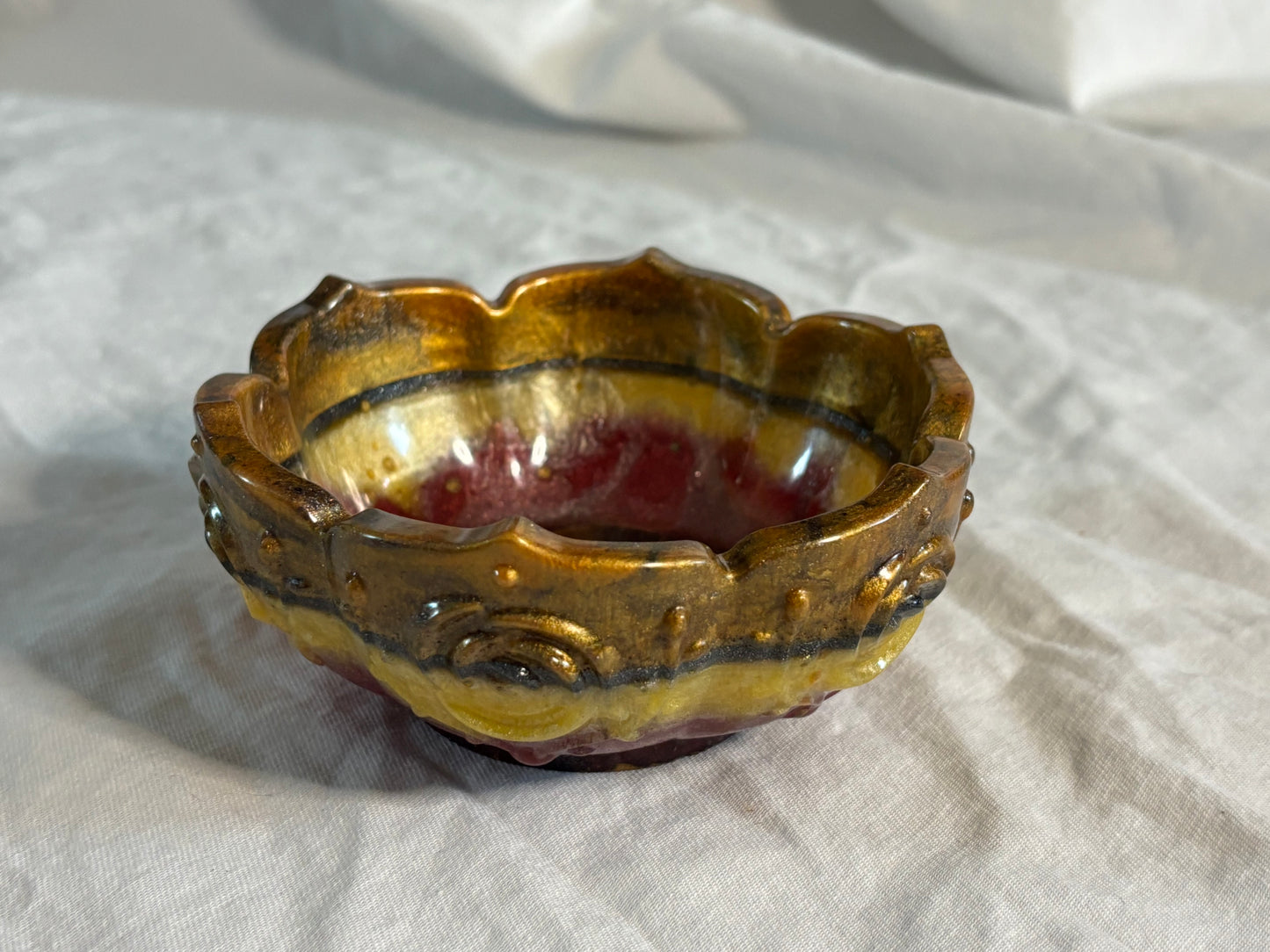 Rose Bowl "Bold Layers"