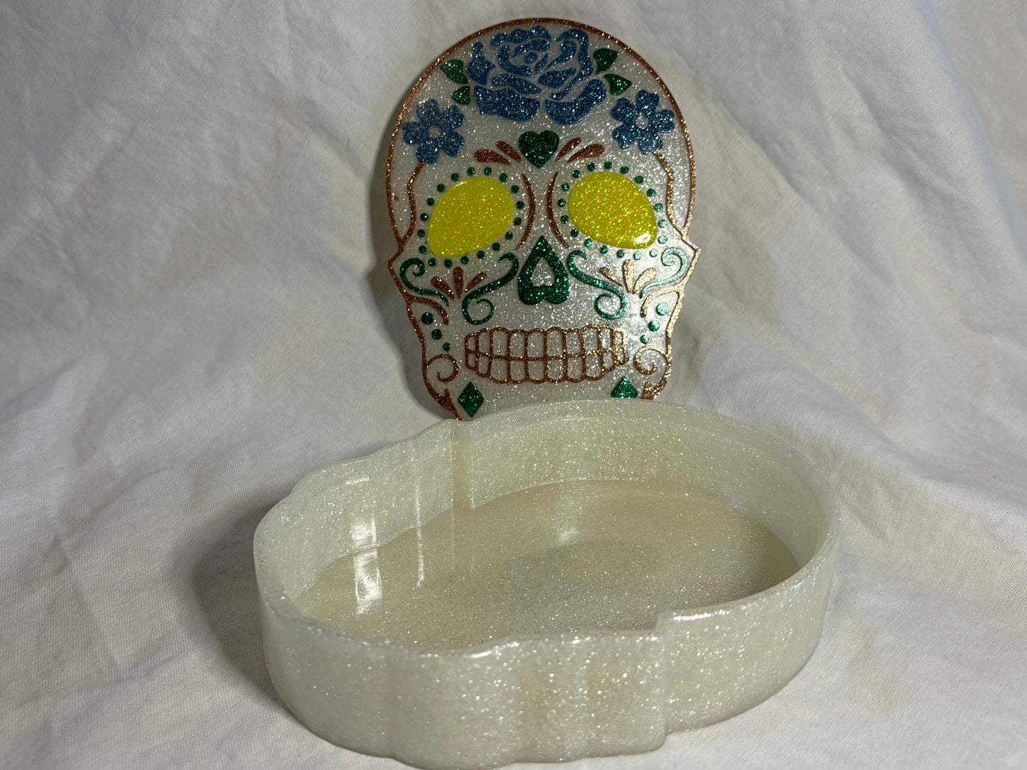 Skull Jewelry Box (white)