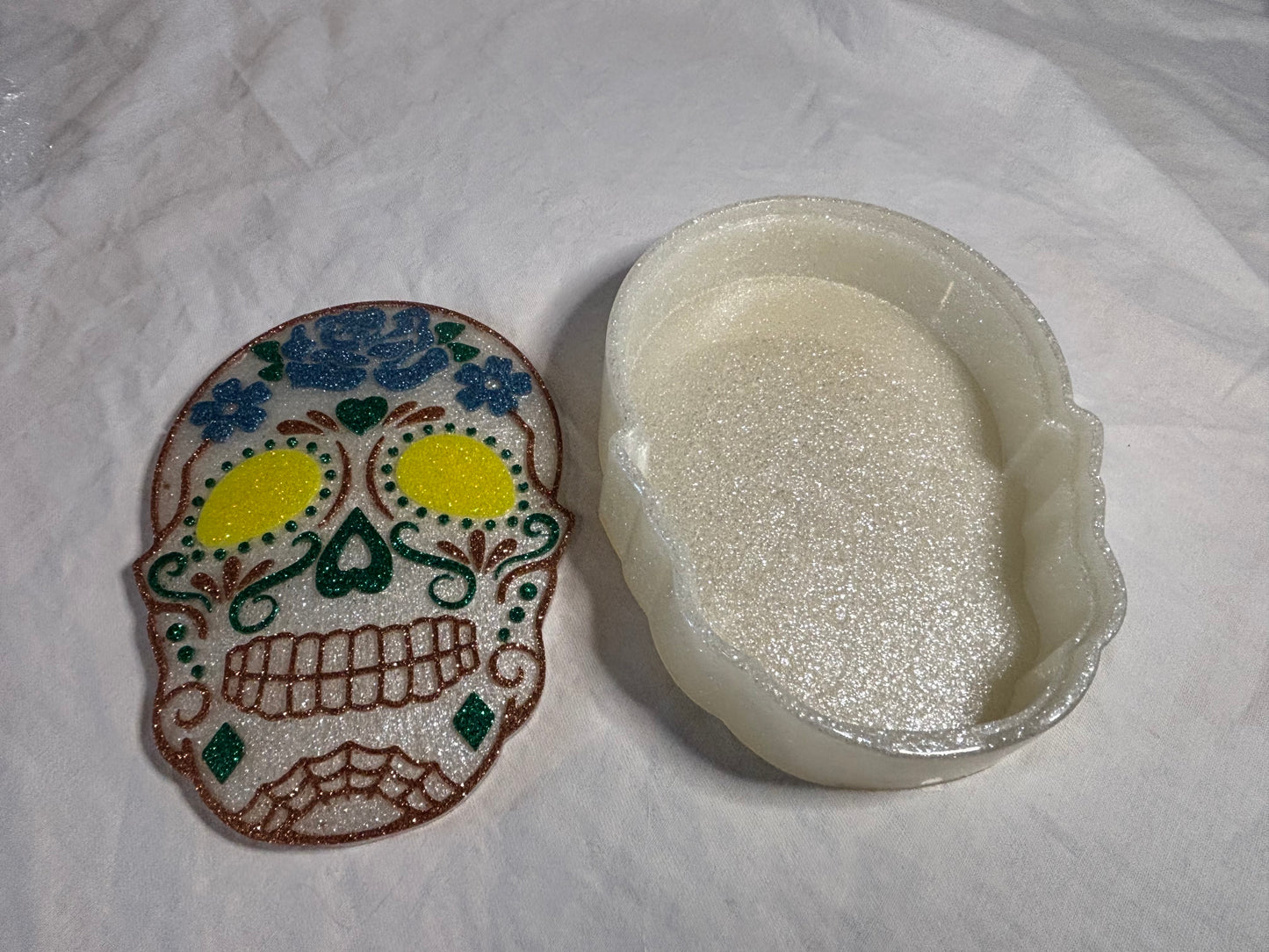 Skull Jewelry Box (white)