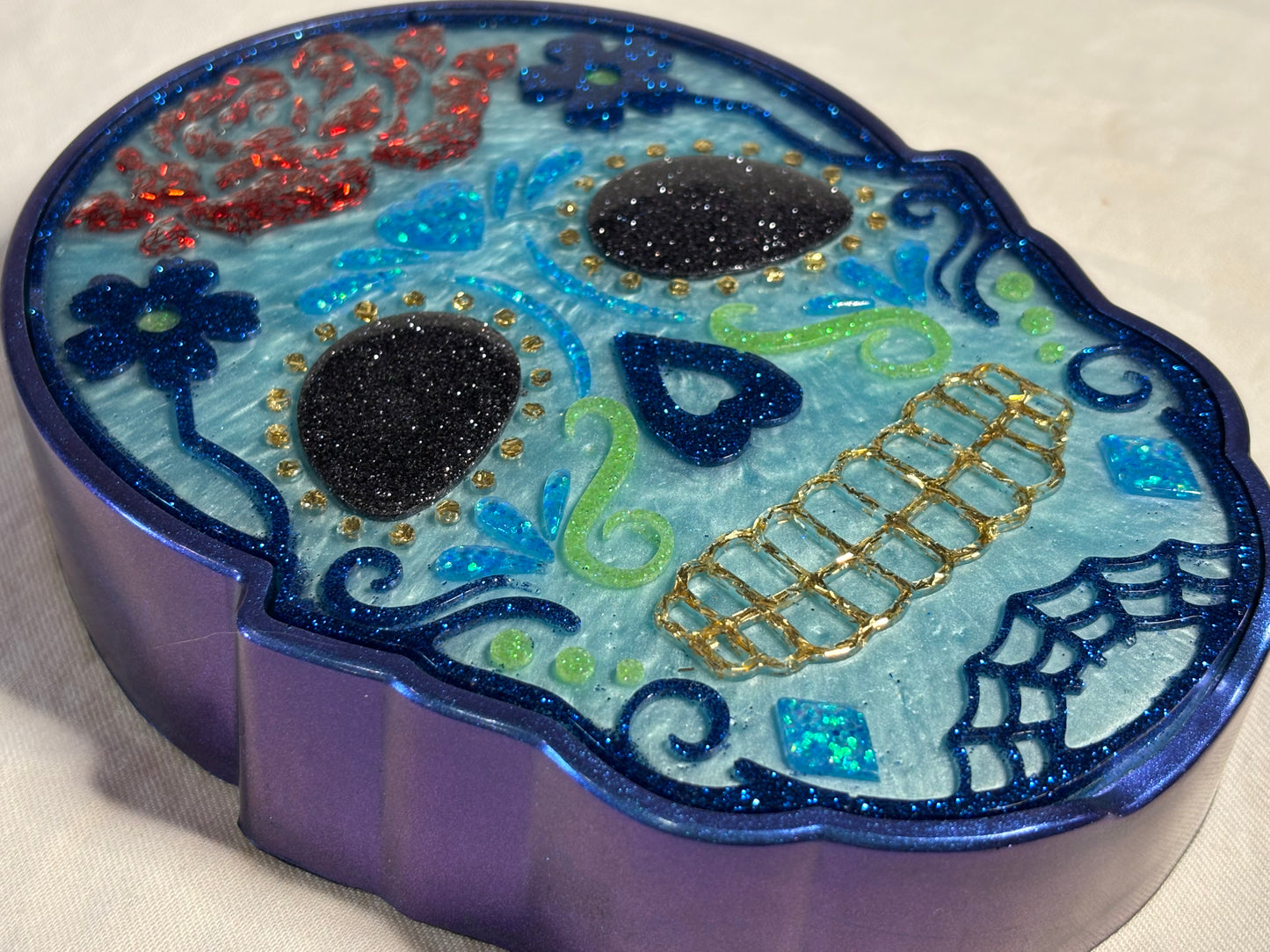 Skull Jewelry Box (metallic chameleon blue)
