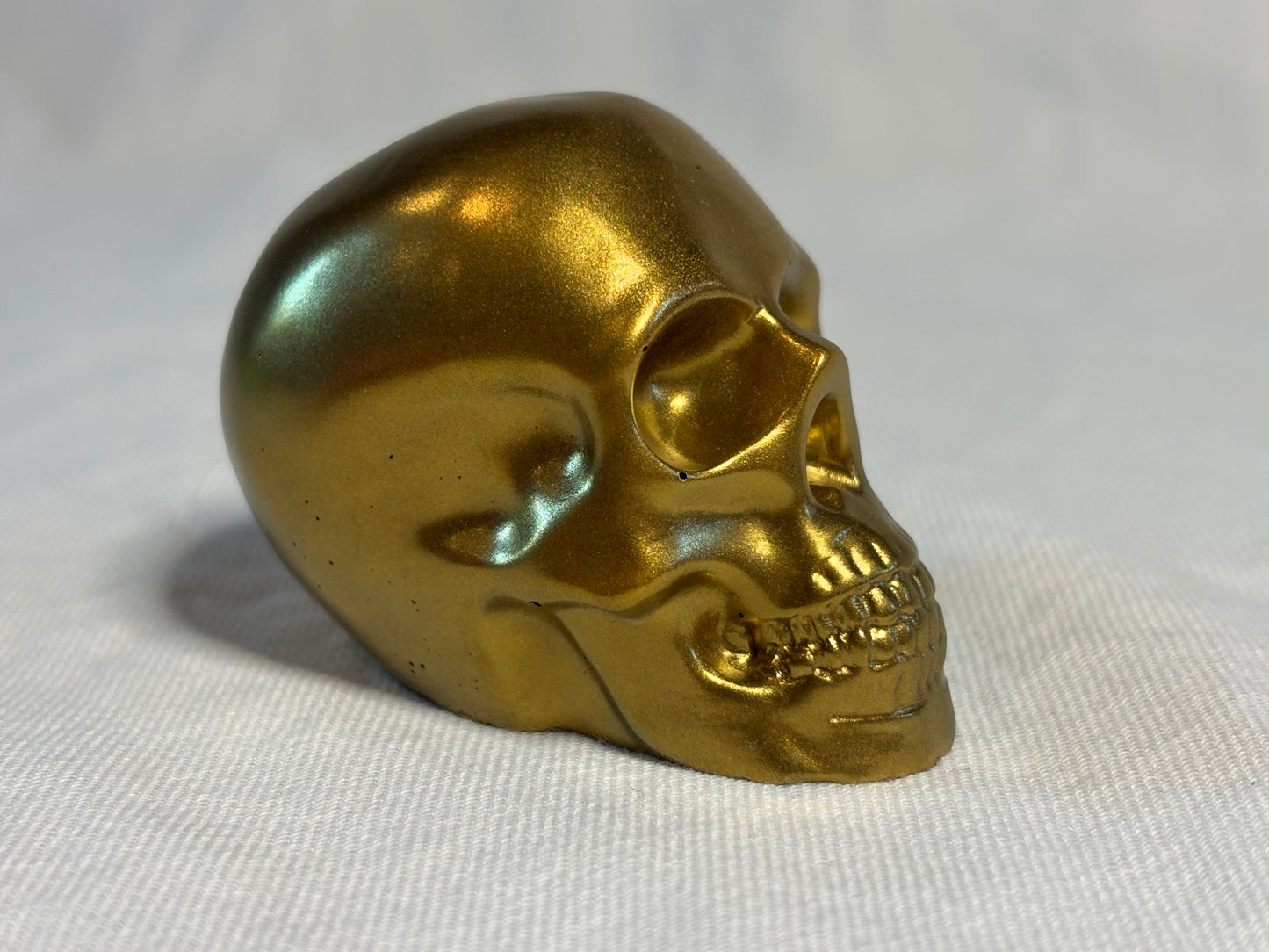 Metallic Skulls Solar Gold