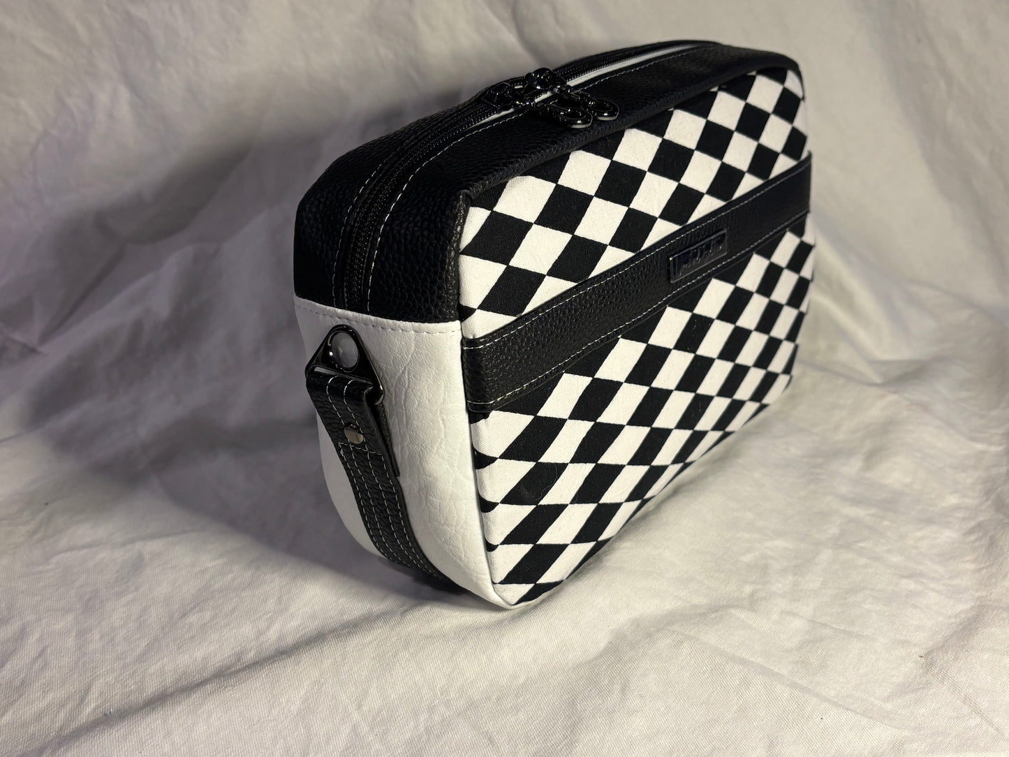 Catalina Crossbody "Bold & Edgy"