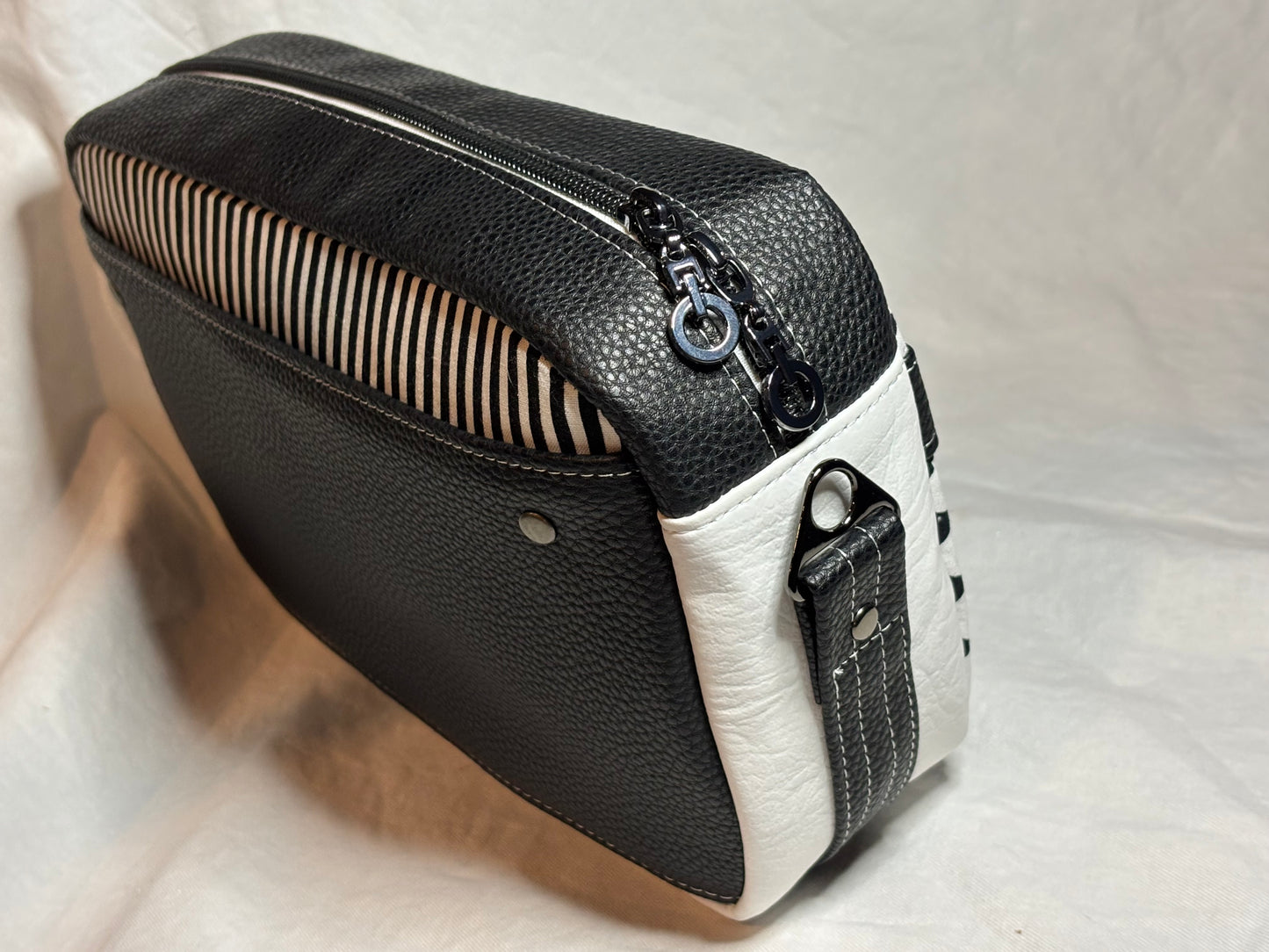Catalina Crossbody "Bold & Edgy"
